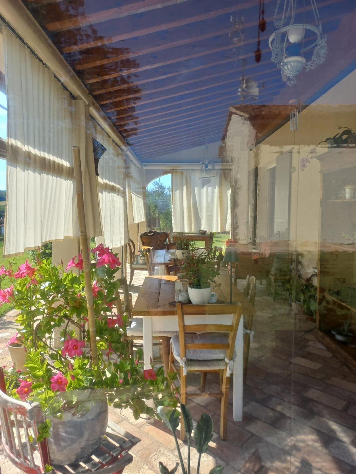 Beb Montefratta Bed & Breakfast Fratta Terme Ngoại thất bức ảnh