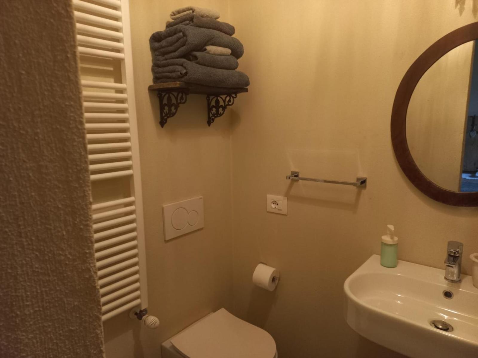 Beb Montefratta Bed & Breakfast Fratta Terme Ngoại thất bức ảnh